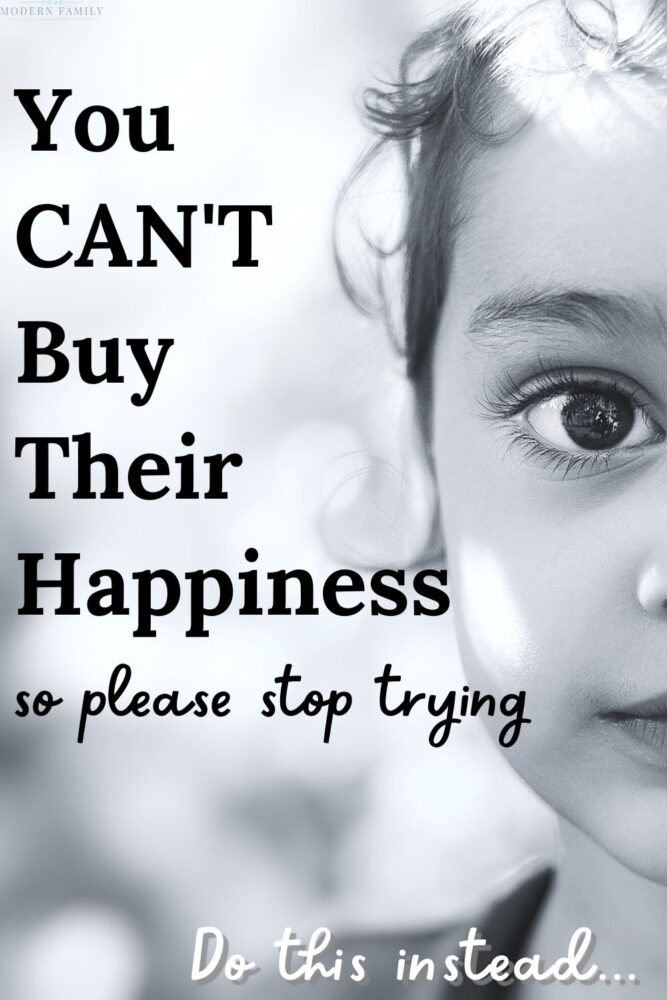 Vous ne pouvez pas acheter leur bonheur - l'image d'une petite fille